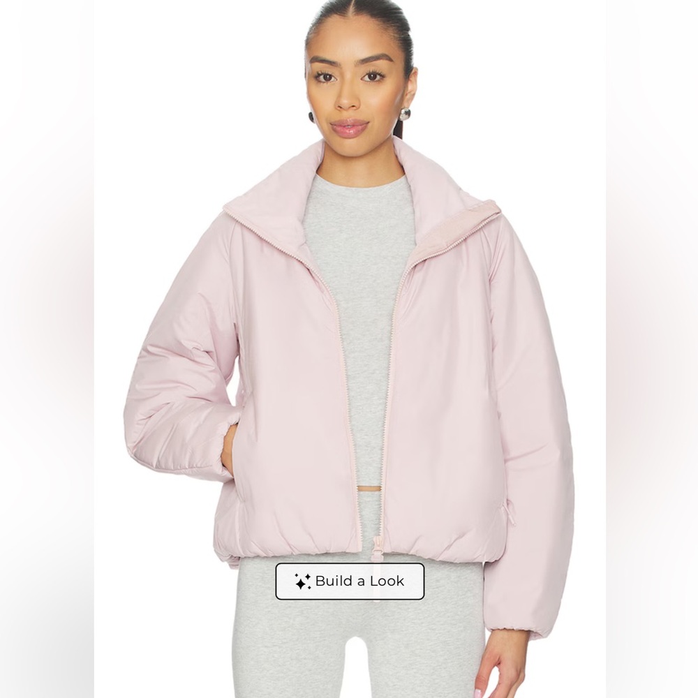 BEYOND YOGA 🔥Warm Up Puffer Jacket in Pale Pink